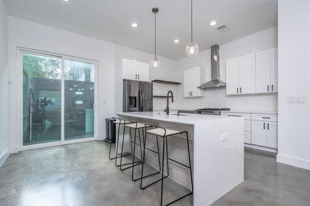 1419 Montopolis DR 1, Austin, TX 78741