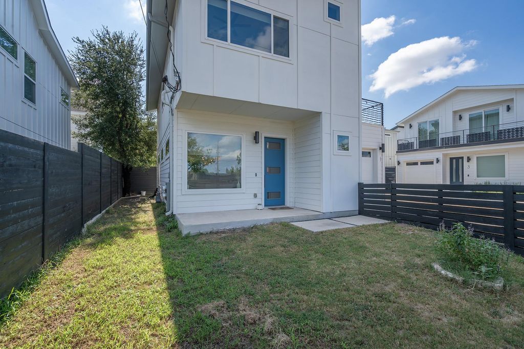 1419 Montopolis DR 1, Austin, TX 78741