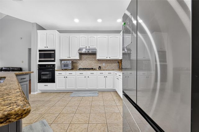 17418 Granberry Gate Drive, Tomball, TX 77377