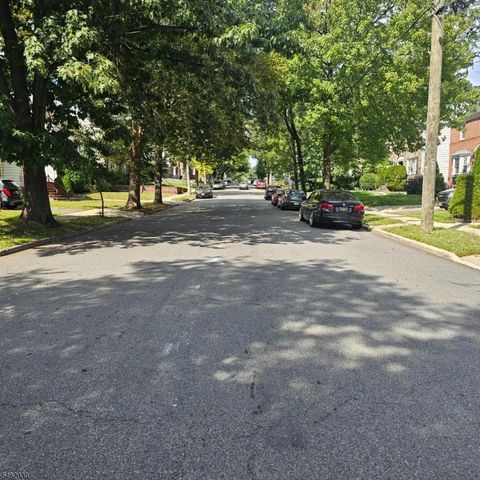 65 Hansbury Ave, Newark City, NJ 07112