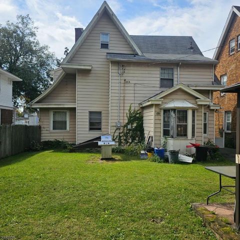 65 Hansbury Ave, Newark City, NJ 07112