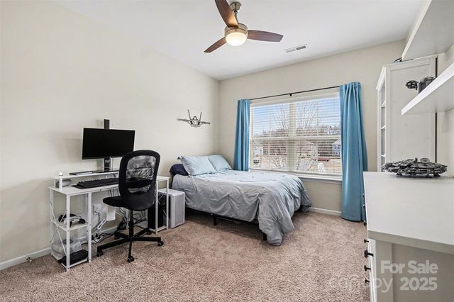 393 SE Winding Oaks Lane SE, Concord, NC 28025