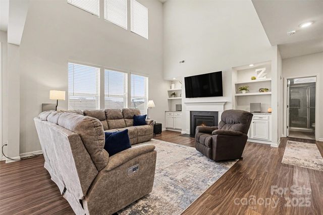 393 SE Winding Oaks Lane SE, Concord, NC 28025