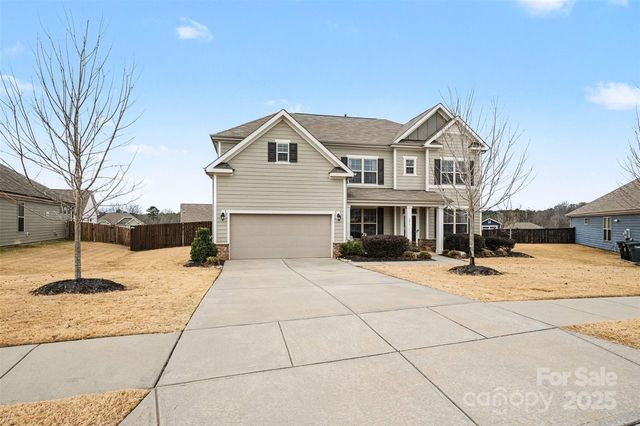 393 SE Winding Oaks Lane SE, Concord, NC 28025