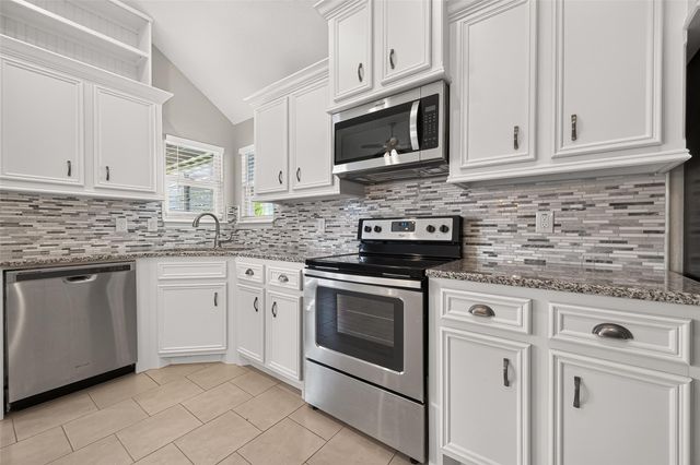 16908 W Juneau, Montgomery, TX 77316