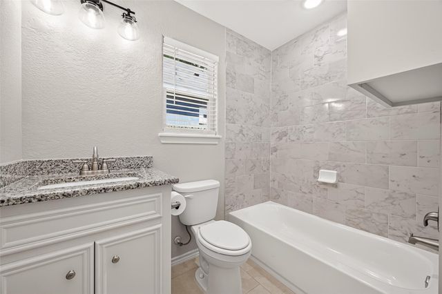 16908 W Juneau, Montgomery, TX 77316