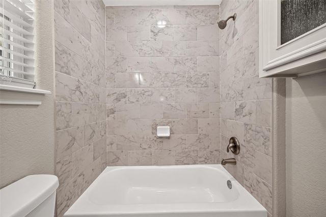 16908 W Juneau, Montgomery, TX 77316