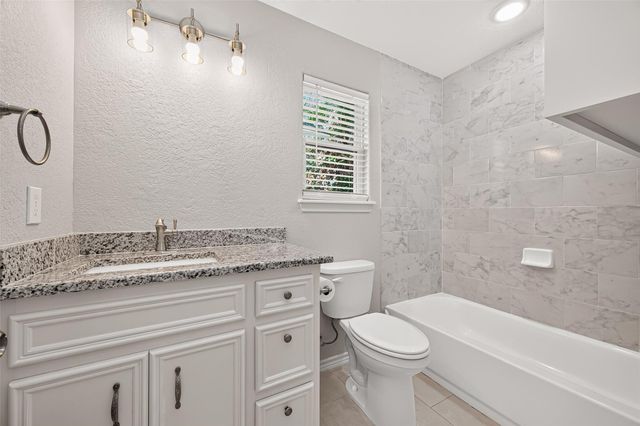 16908 W Juneau, Montgomery, TX 77316
