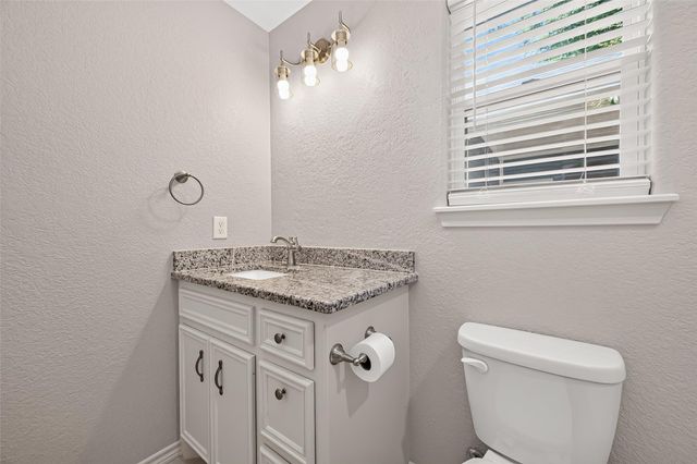 16908 W Juneau, Montgomery, TX 77316