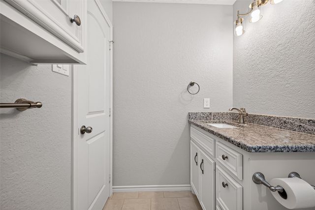 16908 W Juneau, Montgomery, TX 77316