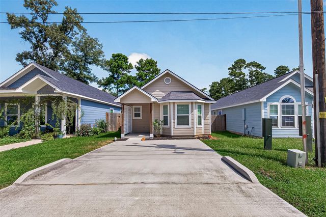 16908 W Juneau, Montgomery, TX 77316