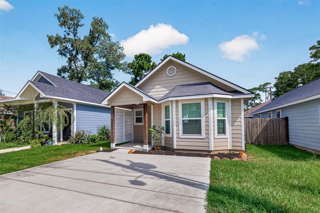 16908 W Juneau, Montgomery, TX 77316