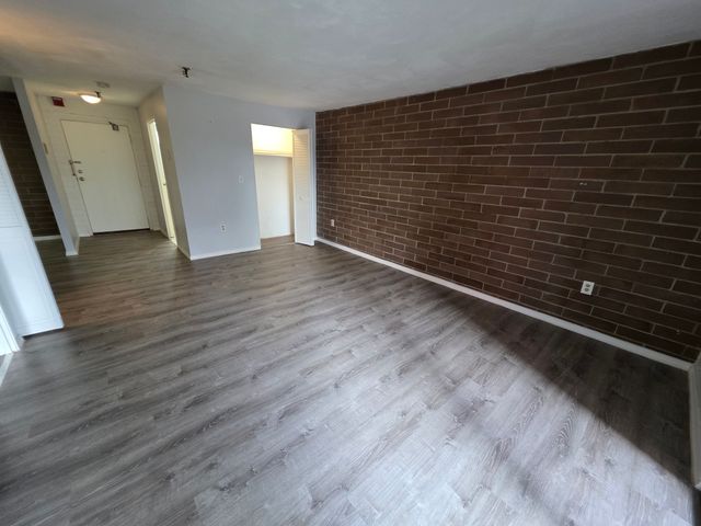 115 W. Squantum Street 417, Quincy, MA 02171
