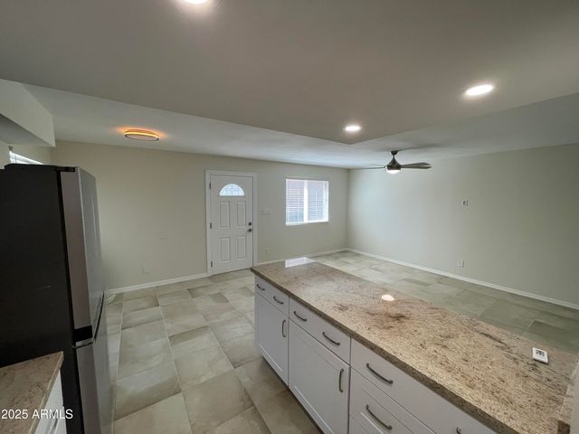 4757 E BELLEVIEW Street, Phoenix, AZ 85008