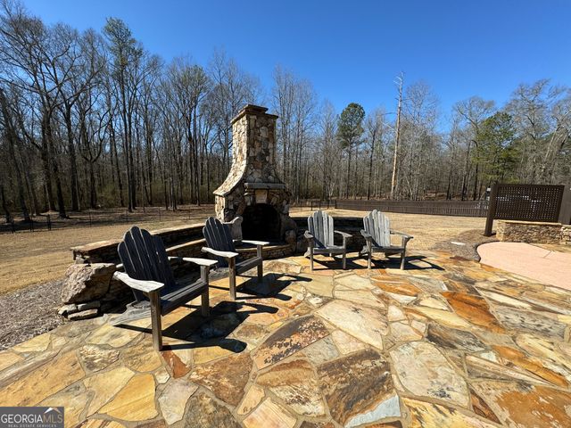 1015 N Walkers Mill Road, Griffin, GA 30223