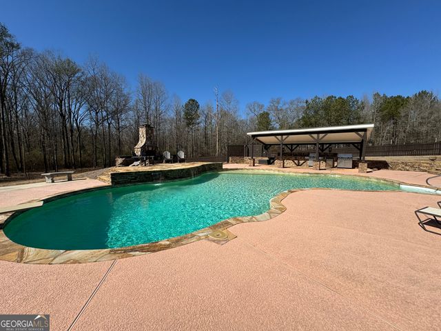 1015 N Walkers Mill Road, Griffin, GA 30223