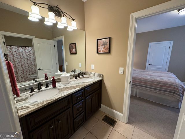 1015 N Walkers Mill Road, Griffin, GA 30223