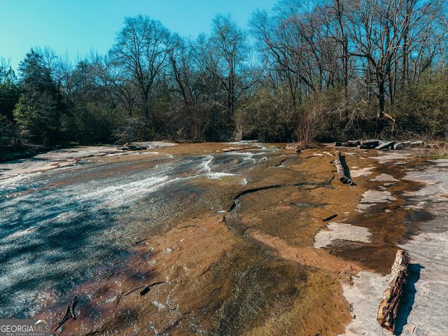 1015 N Walkers Mill Road, Griffin, GA 30223