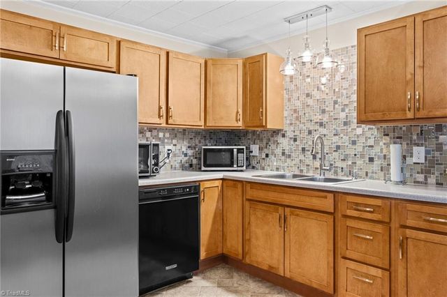 128 Avon Street, Mocksville, NC 27028