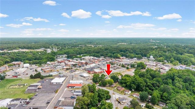 128 Avon Street, Mocksville, NC 27028