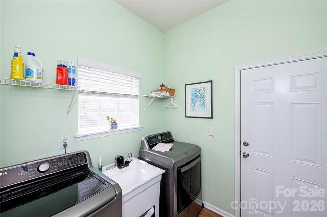 6103 Breckfield Court, Charlotte, NC 28278