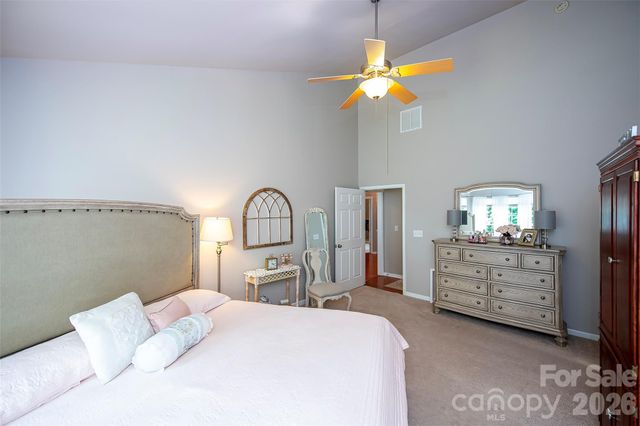 6103 Breckfield Court, Charlotte, NC 28278