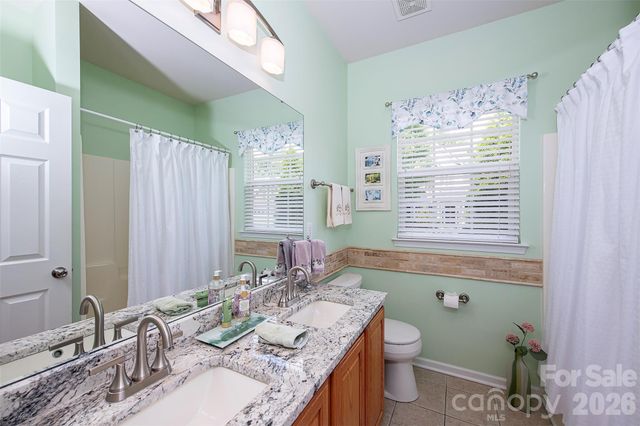 6103 Breckfield Court, Charlotte, NC 28278