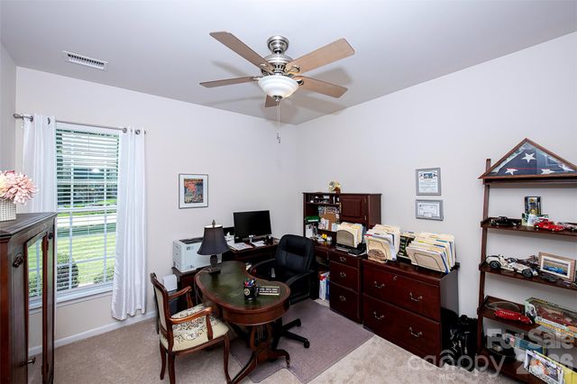6103 Breckfield Court, Charlotte, NC 28278