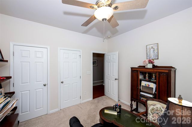 6103 Breckfield Court, Charlotte, NC 28278