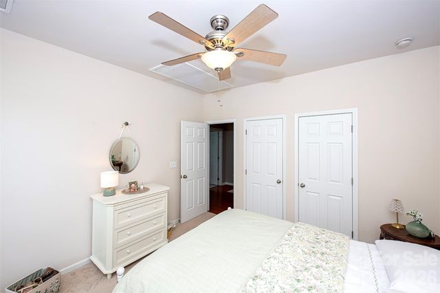 6103 Breckfield Court, Charlotte, NC 28278