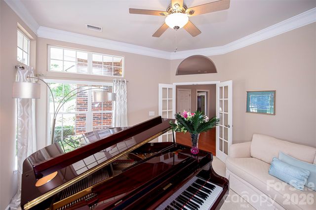 6103 Breckfield Court, Charlotte, NC 28278