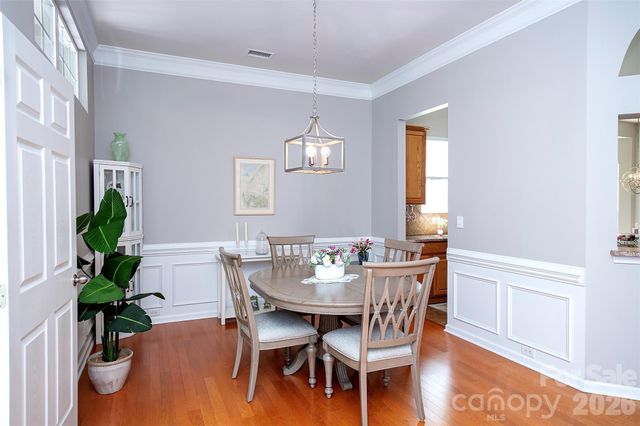 6103 Breckfield Court, Charlotte, NC 28278