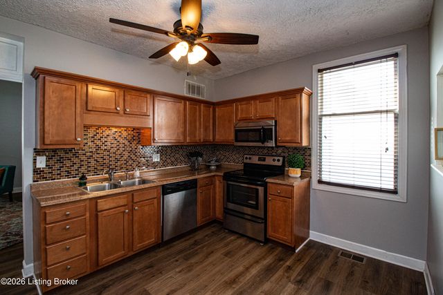 1825 Frankfort Ave, Louisville, KY 40206