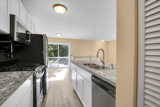 488 Darlene Lane D, Glendale Heights, IL 60139