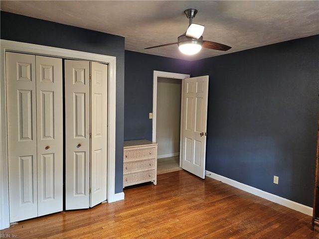 107 Cherry Point DR, Yorktown, VA 23692