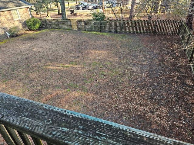 107 Cherry Point DR, Yorktown, VA 23692