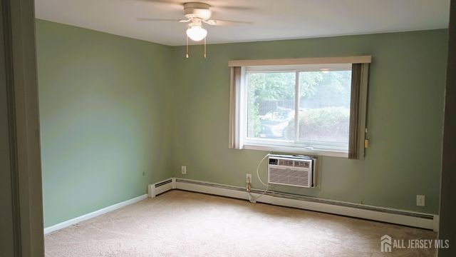 117 Cricket Lane, Woodbridge Proper, NJ 07095
