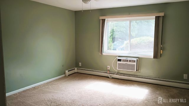 117 Cricket Lane, Woodbridge Proper, NJ 07095