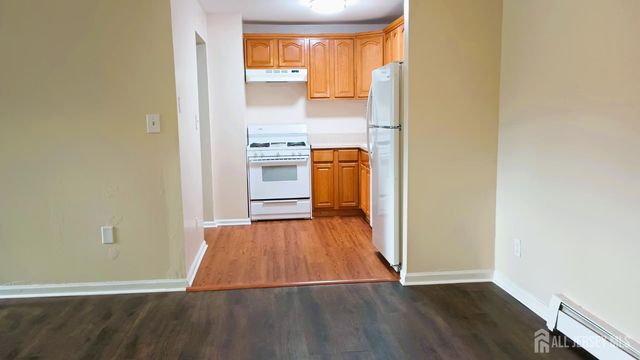 117 Cricket Lane, Woodbridge Proper, NJ 07095