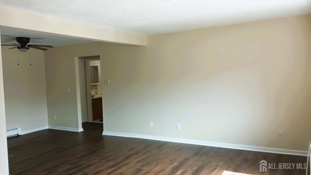 117 Cricket Lane, Woodbridge Proper, NJ 07095