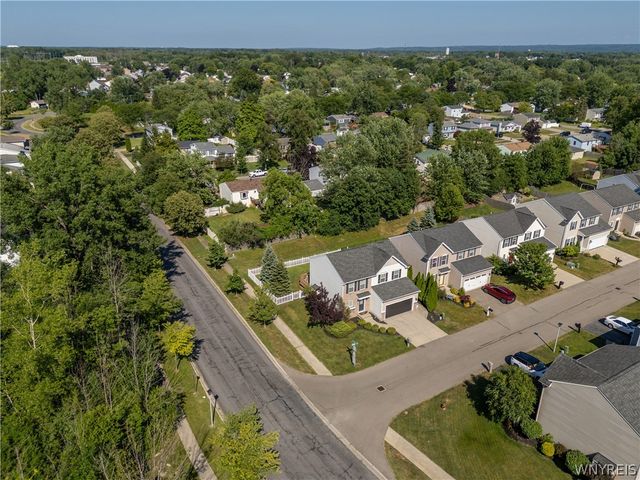 3 Scooter Lane, Hamburg, NY 14075