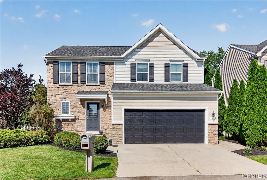 3 Scooter Lane, Hamburg, NY 14075