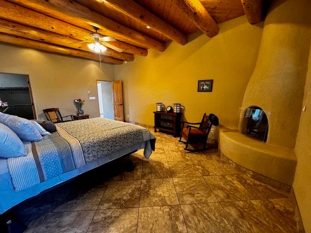 7 Azulejo Court West, Santa Fe, NM 87508