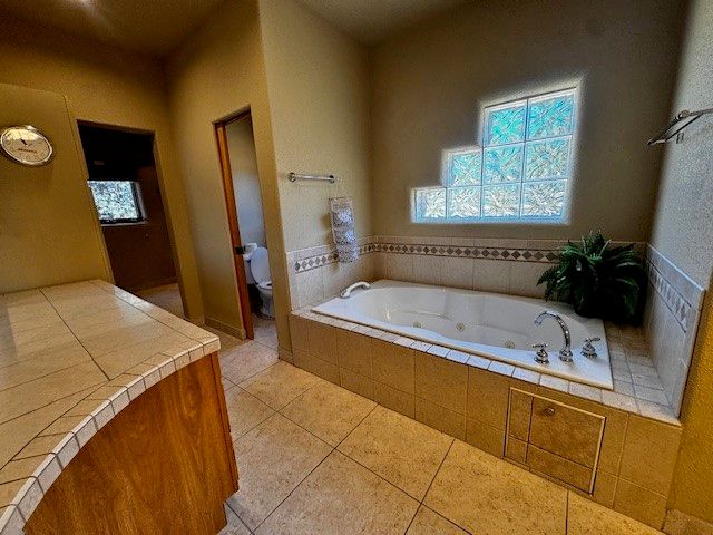 7 Azulejo Court West, Santa Fe, NM 87508