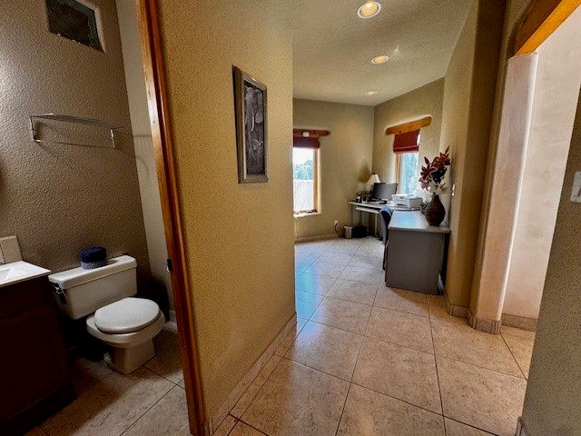 7 Azulejo Court West, Santa Fe, NM 87508