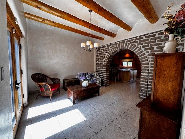 7 Azulejo Court West, Santa Fe, NM 87508