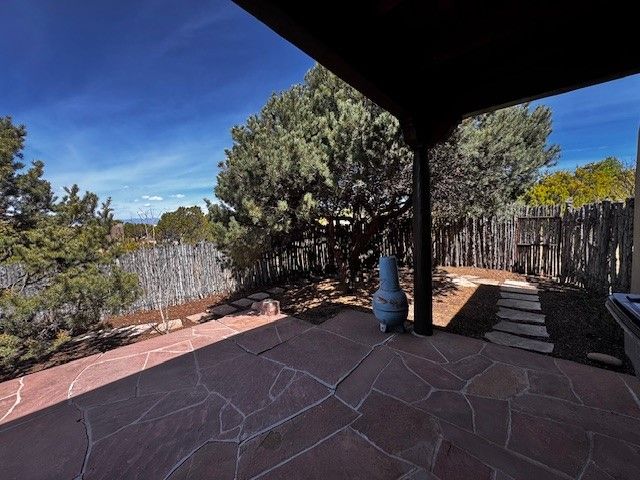 7 Azulejo Court West, Santa Fe, NM 87508