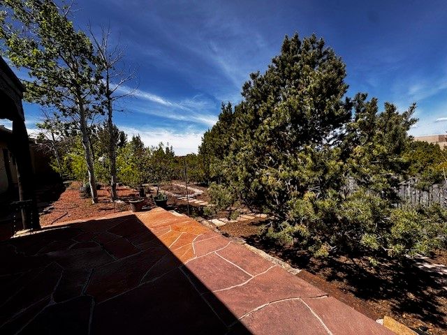 7 Azulejo Court West, Santa Fe, NM 87508