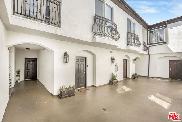 5330 Satsuma Avenue, North Hollywood (los Angeles), CA 91601