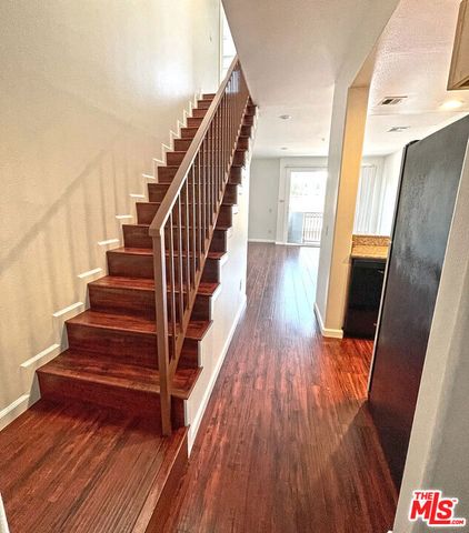 5330 Satsuma Avenue, North Hollywood (los Angeles), CA 91601